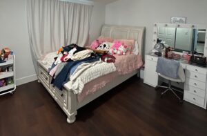 move in cleaning bedroom