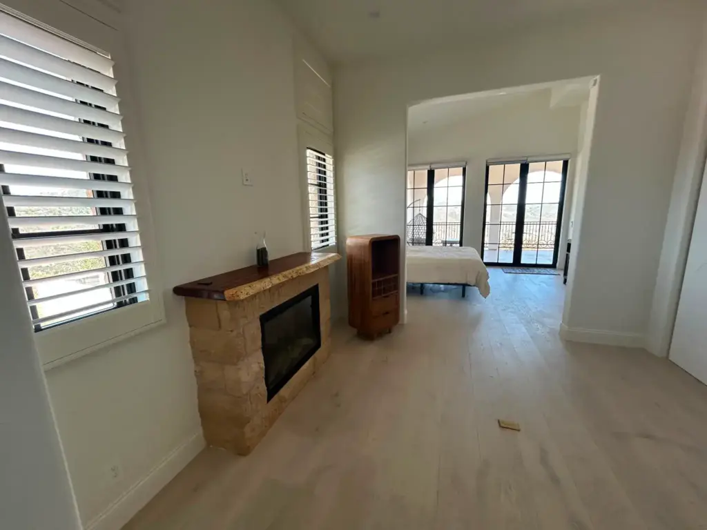 open house cleaner living room